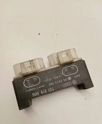 Volkswagen Transporter - Caravelle T4 Coolant fan relay 701919506 899978000