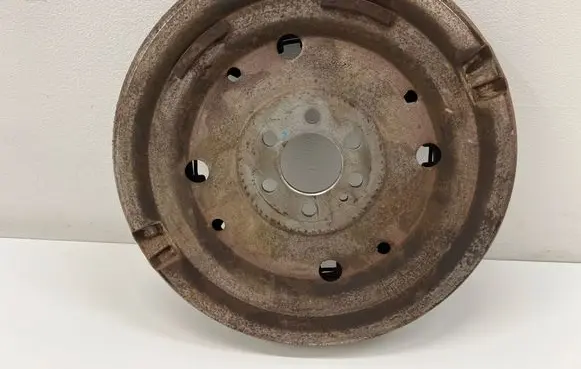 Volkswagen Polo V 6R Flywheel 