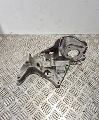 Volvo XC60 Generator/alternator bracket 31480996
