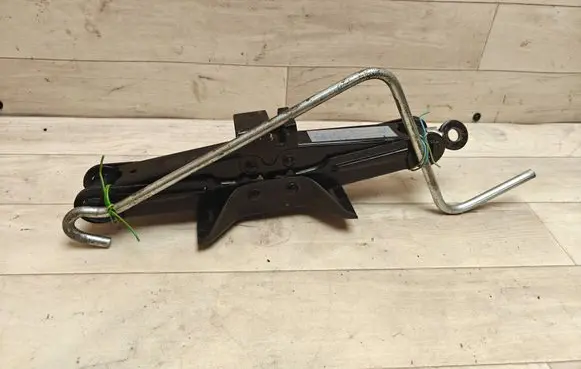 Mazda 3 II Lift Jack 