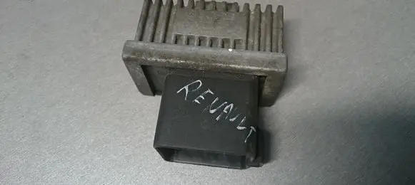 Renault Kangoo I Glow plug pre-heat relay 7700115078