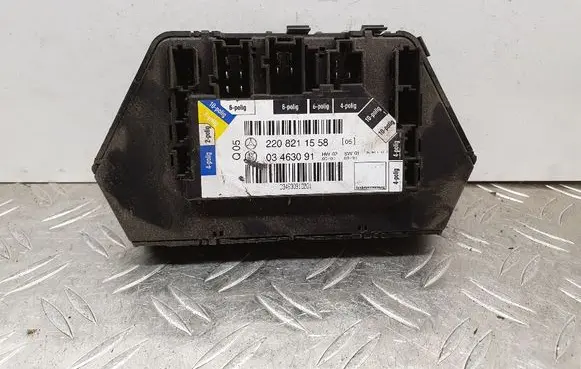 Mercedes-Benz S W220 LP gas control unit module 2208211558