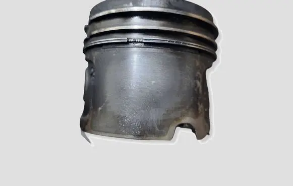 BMW 1 E81 E87 Piston N47D20C