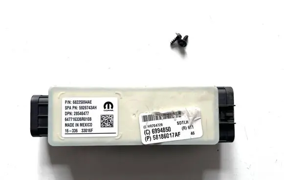 Chrysler Pacifica Sliding door control unit/module 68225094AE 68186017AF 68369596AE