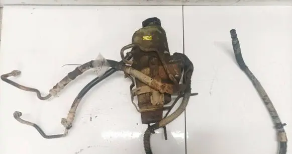 Opel Zafira A Power steering pump