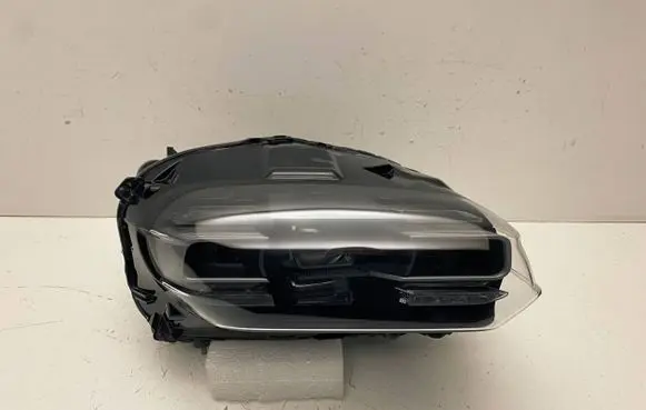 Porsche Taycan 9J1 Headlight/headlamp 9J1941032H 135700182460 1140E34000