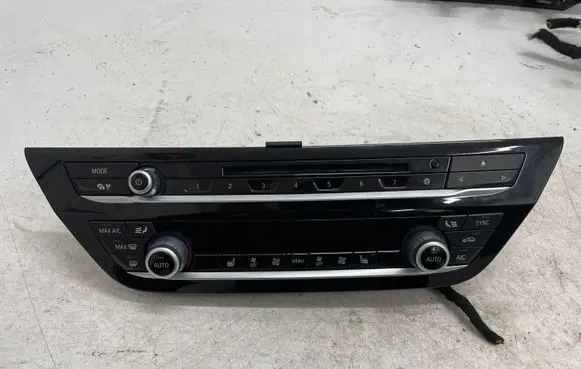 BMW 5 G30 G31 Climate control unit 7947869