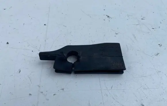Volvo XC70 Other engine bay part 09469243