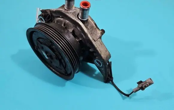 Toyota Land Cruiser (J200) Water pump 247300-5681 IMPRK1433463