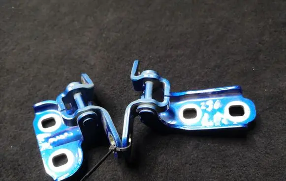 Opel Mokka Rear door hinge set 