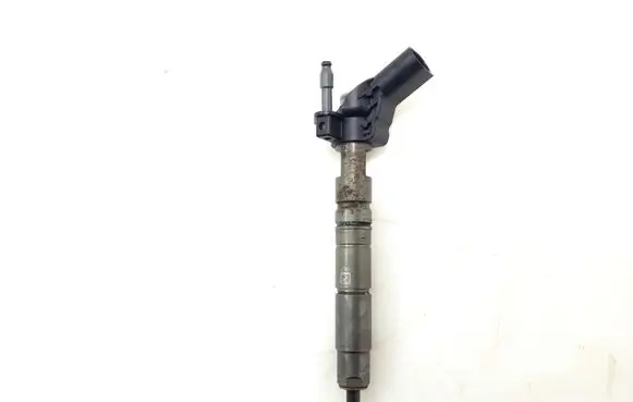 Mercedes-Benz E W212 Fuel injector A6420701187