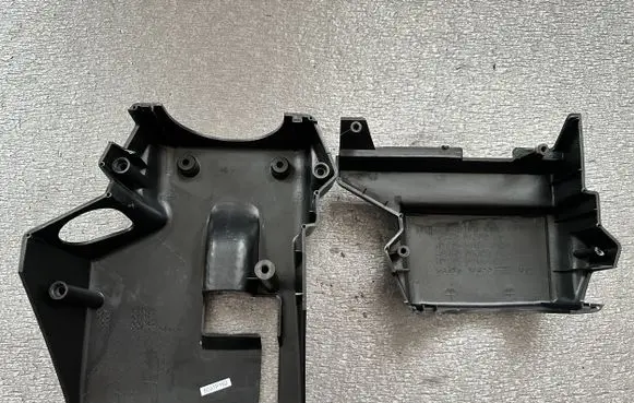 Nissan Patrol Y60 Steering wheel column trim 4847052N00