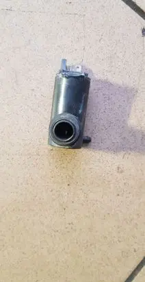 Ford Ranger Windscreen/windshield washer pump