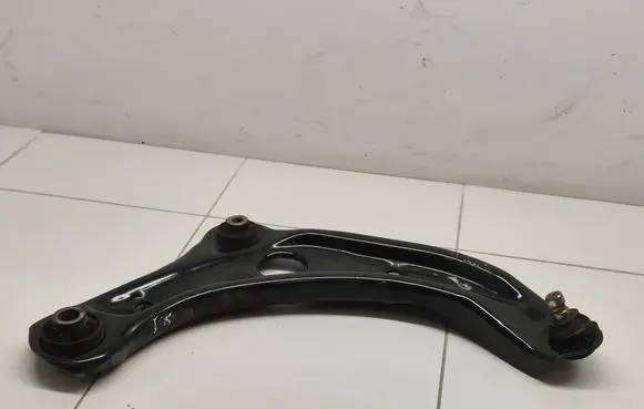 Nissan Micra K14 Front lower control arm/wishbone 082373