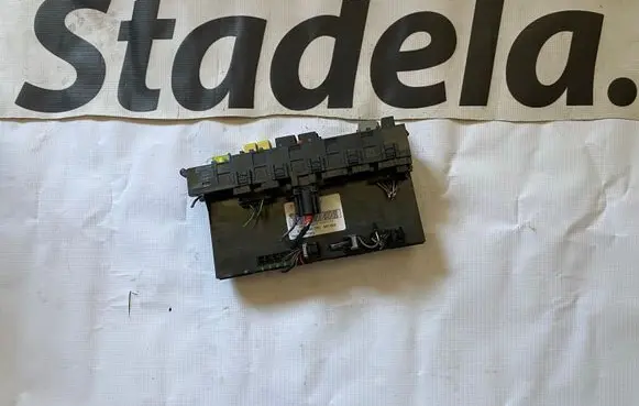 Mercedes-Benz C W203 Fuse module A2035452401 2035452401