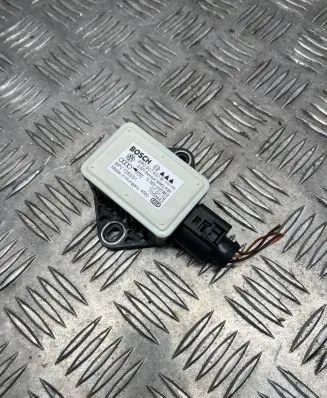 Audi A4 S4 B8 8K ESP acceleration yaw rate sensor 8R0907637B 7059443 0265005853