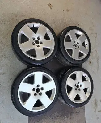 Audi A8 S8 D3 4E R18 alloy rim 4E0601025M