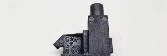 Volkswagen Golf IV Hand parking brake sensor 1J0947561