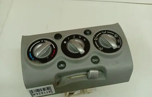 Nissan Pixo Climate control unit
