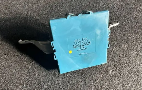 Toyota Corolla Verso AR10 Combustion control unit/module 896180F020 MB1238009021