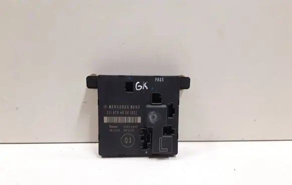 Mercedes-Benz E W211 Door control unit/module 2118704026