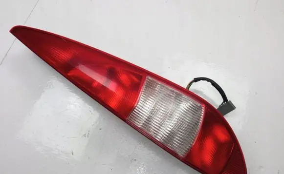 Ford Mondeo Mk III Rear/tail lights