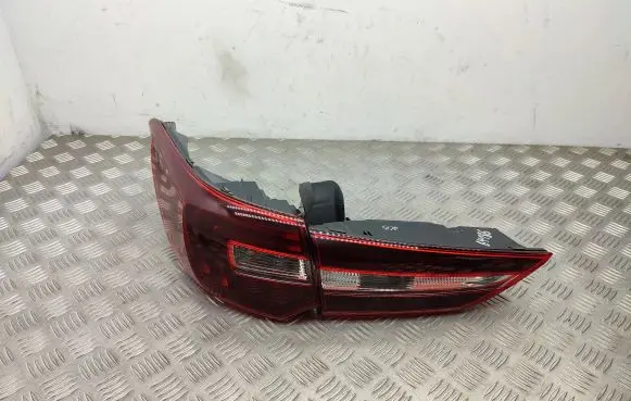 Opel Grandland X Rear/tail lights YP00098380 YP00016580