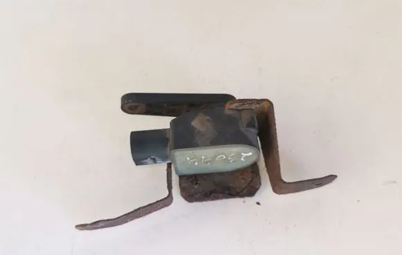 Headlight/headlamp level sensor