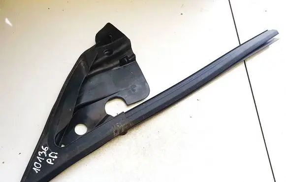 Tesla Model Y Rubber seal front coupe door 150006700b 1500067-00-b