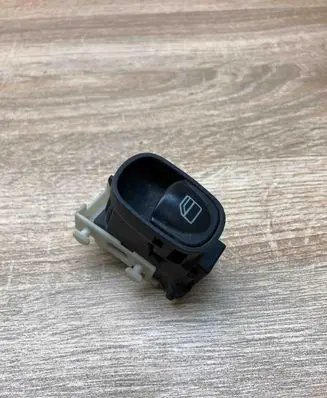 Mercedes-Benz C W203 Electric window control switch A2038200210 501807