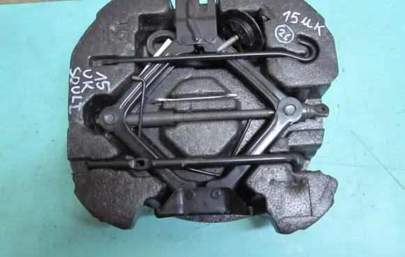 KIA Soul Lift Jack 2K200