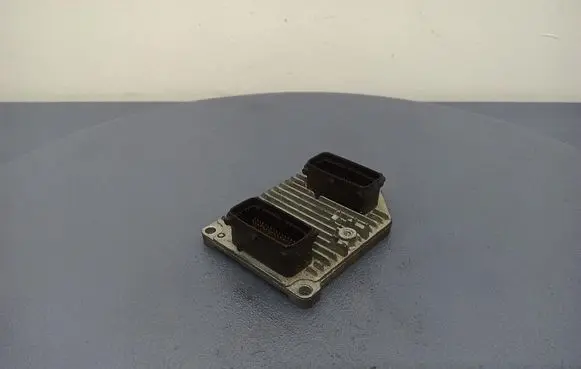Opel Vectra C Engine control unit/module ECU 09179499