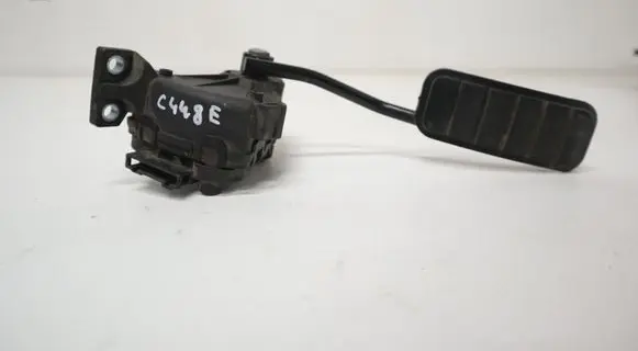 Renault Master II Accelerator throttle pedal 7700314525