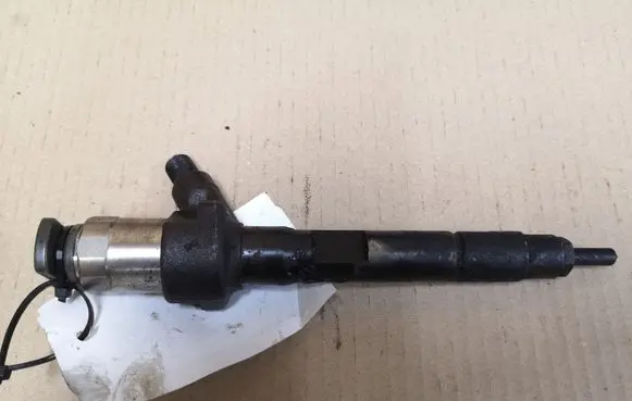 Mazda 6 Fuel injector R2AA R2AA13H50