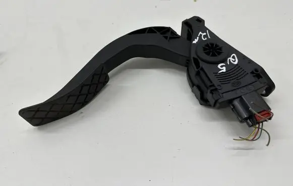 Audi Q5 SQ5 Accelerator throttle pedal 8K1723523A