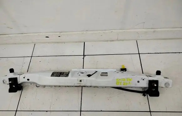 Opel Meriva B Radiator support slam panel 