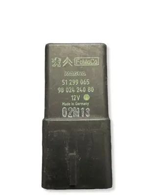 Citroen DS4 Glow plug pre-heat relay 51299065 02M13 9802424080