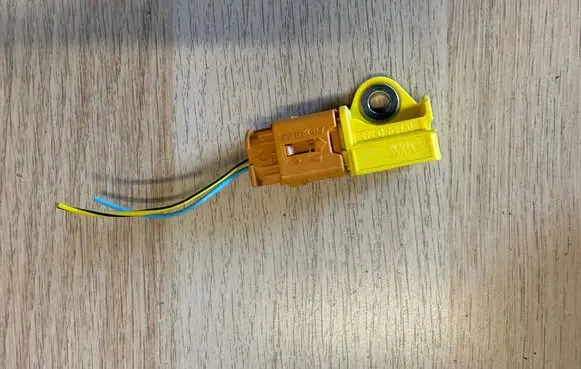 Suzuki SX4 S-Cross Airbag deployment crash/impact sensor 3893061M20