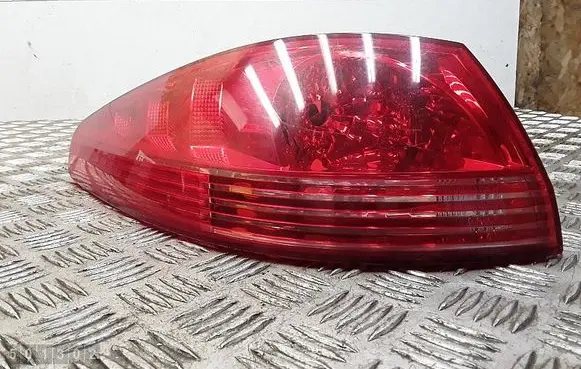 Rear/tail lights
