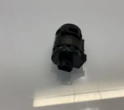 Mercedes-Benz E W212 Interior temperature sensor A2118300272 2118300272