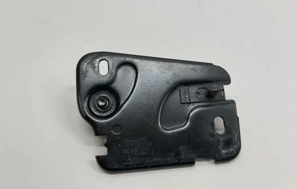 Audi A3 S3 8V Engine bonnet/hood lock/latch loop/hook 8V0823185C