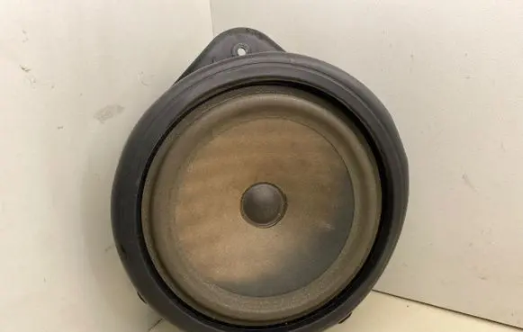 Audi A3 S3 8P Front door speaker 8P0035411 7606500214