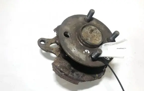 Toyota Yaris Rear wheel hub