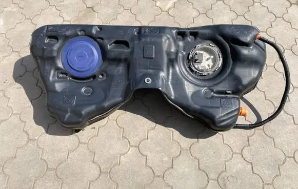 BMW M5 F90 Fuel tank 7856992