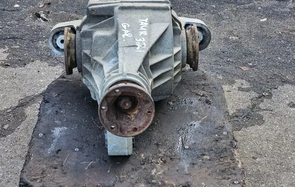 Volkswagen Touareg II Rear differential 4460310018 DRM99039