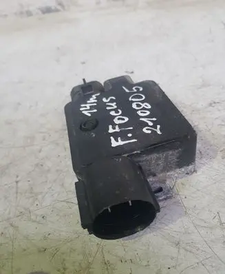 Ford Focus Fan control module 940002906