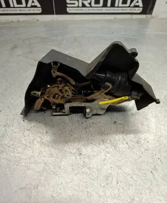 Mercedes-Benz E W210 Rear door lock 2027300535