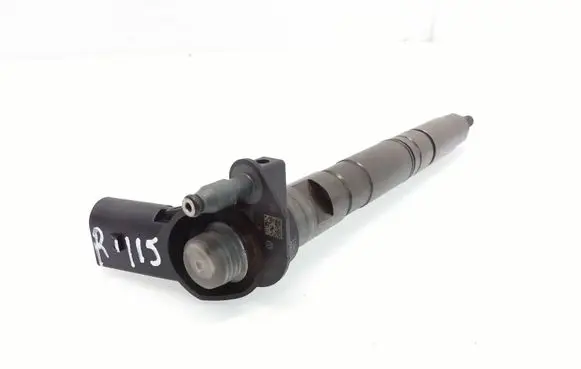 Audi A4 S4 B8 8K Fuel injector 03L130277 0445116 0301321