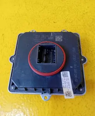 Jaguar XF X250 Voltage converter/converter module J9D313E005BC