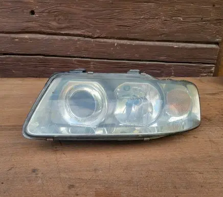 Audi A3 S3 8L Headlight/headlamp 15390100